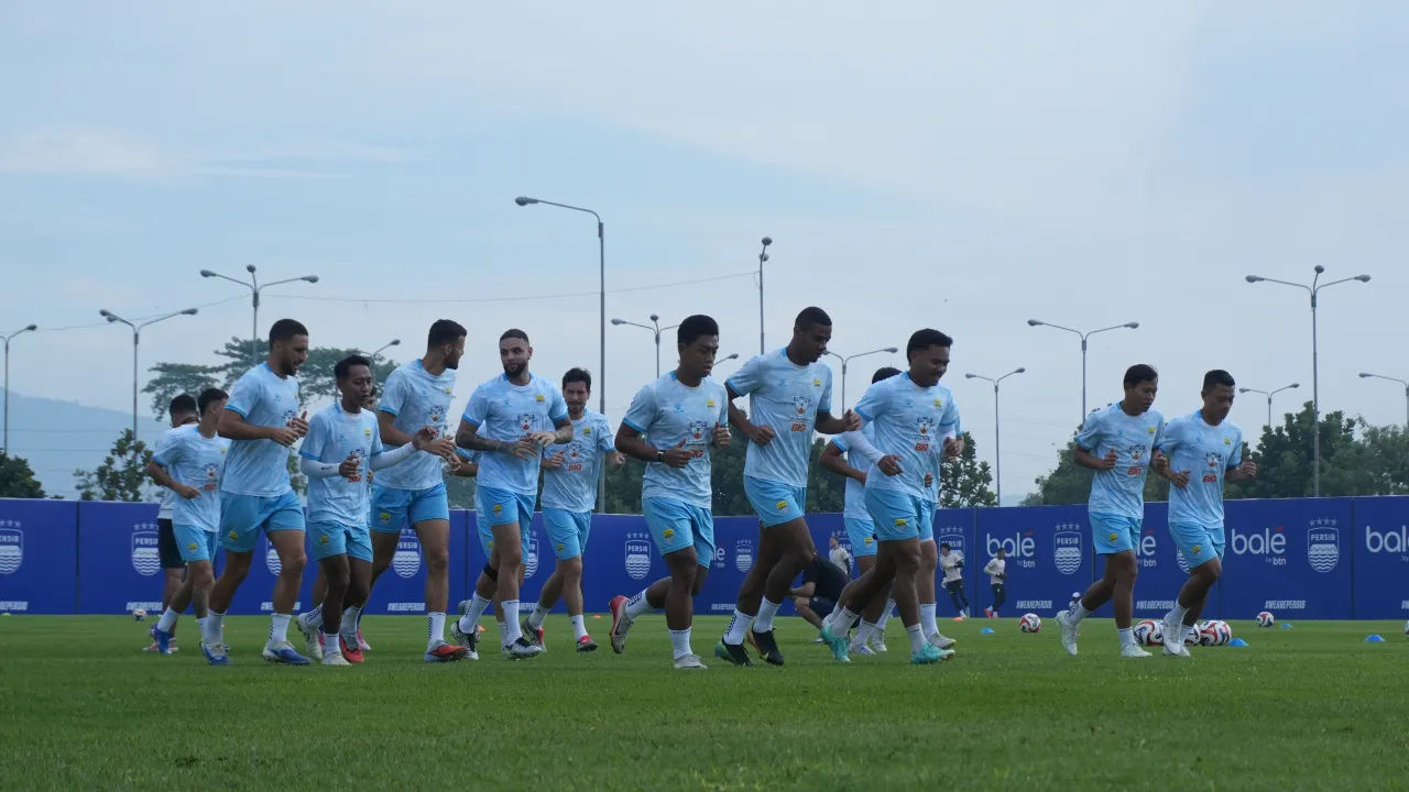 Pemain Persib ketika berlatih