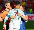 Pesan Cristiano Ronaldo Untuk Luka Modric: Kamu Legenda Sepak Bola