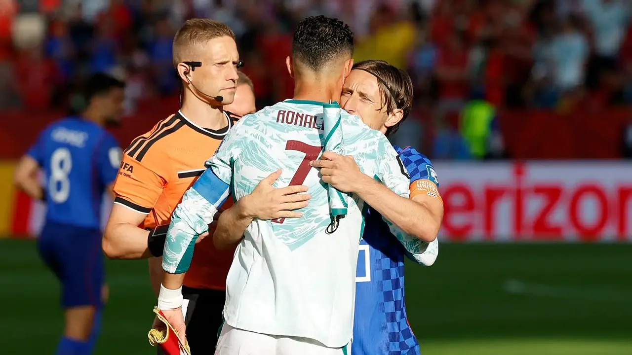 Pesan Cristiano Ronaldo Untuk Luka Modric: Kamu Legenda Sepak Bola