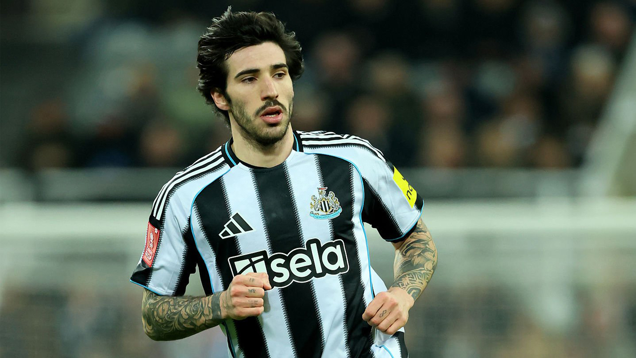 Sandro Tonali Bakal Pakai Nomor 6 Jika Resmi Gabung Tottenham