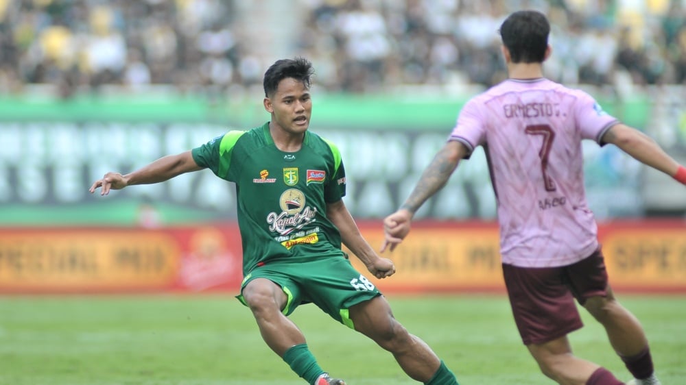 Toni Firmansyah Tingkatkan Intensitas Latihan Demi Kesuksesan Persebaya Musim Depan