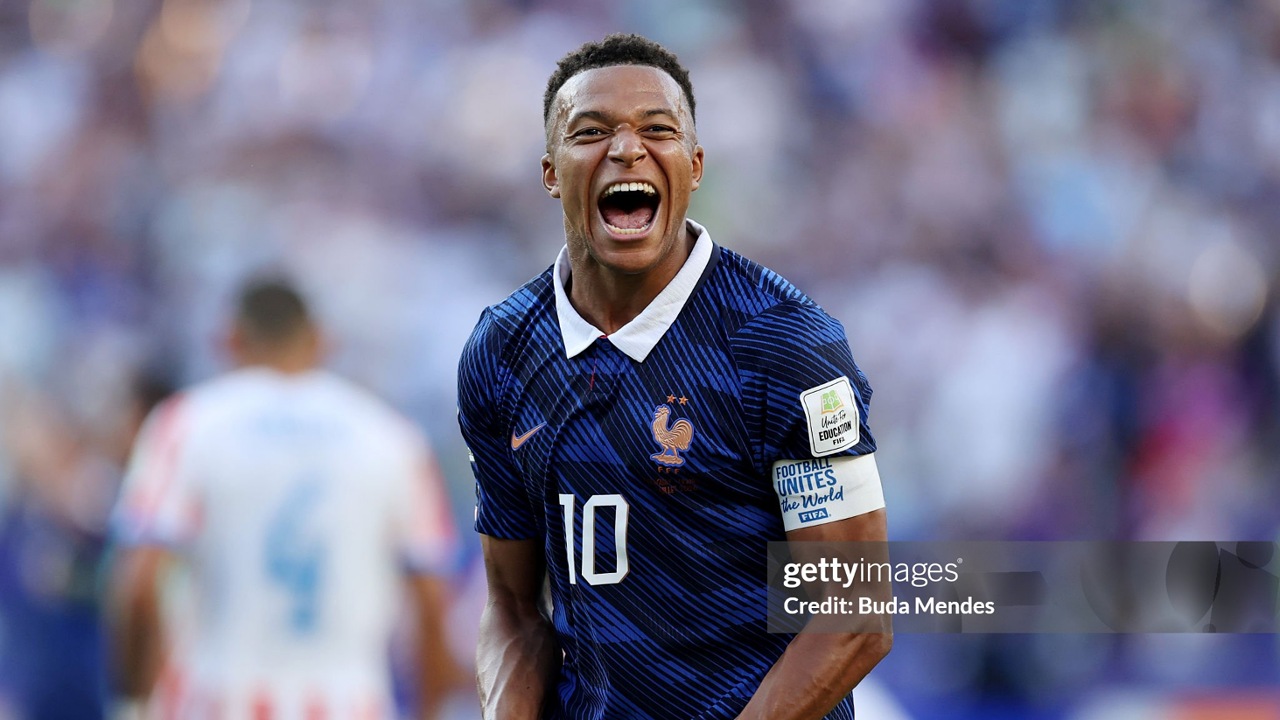 Didier Deschamps Ungkap Alasan Lindungi Kylian Mbappe Lawan Paraguay