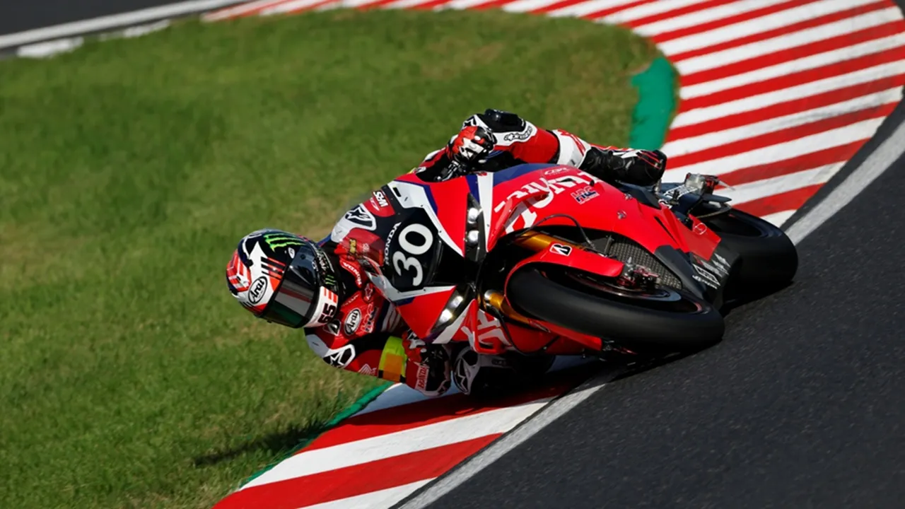 Jonathan Rea Antarkan Tim Honda HRC Menangkan Suzuka 8 Hours