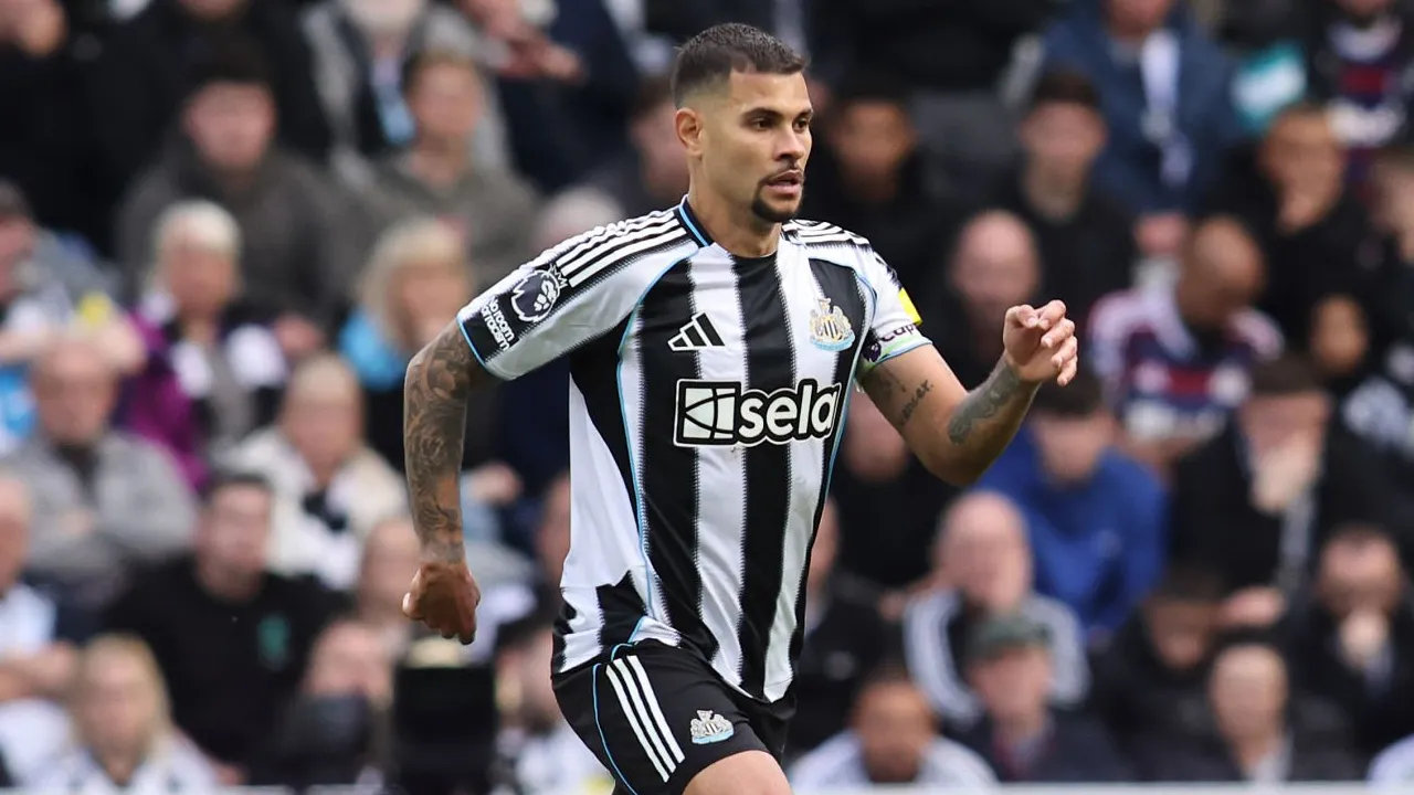 Newcastle Siapkan Pengganti Jika Harus Lepas Bruno Guimaraes