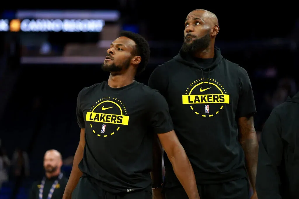 Cavs Pertimbangkan Rekrut Bronny untuk Gaet LeBron - sumber: (mainbasket)