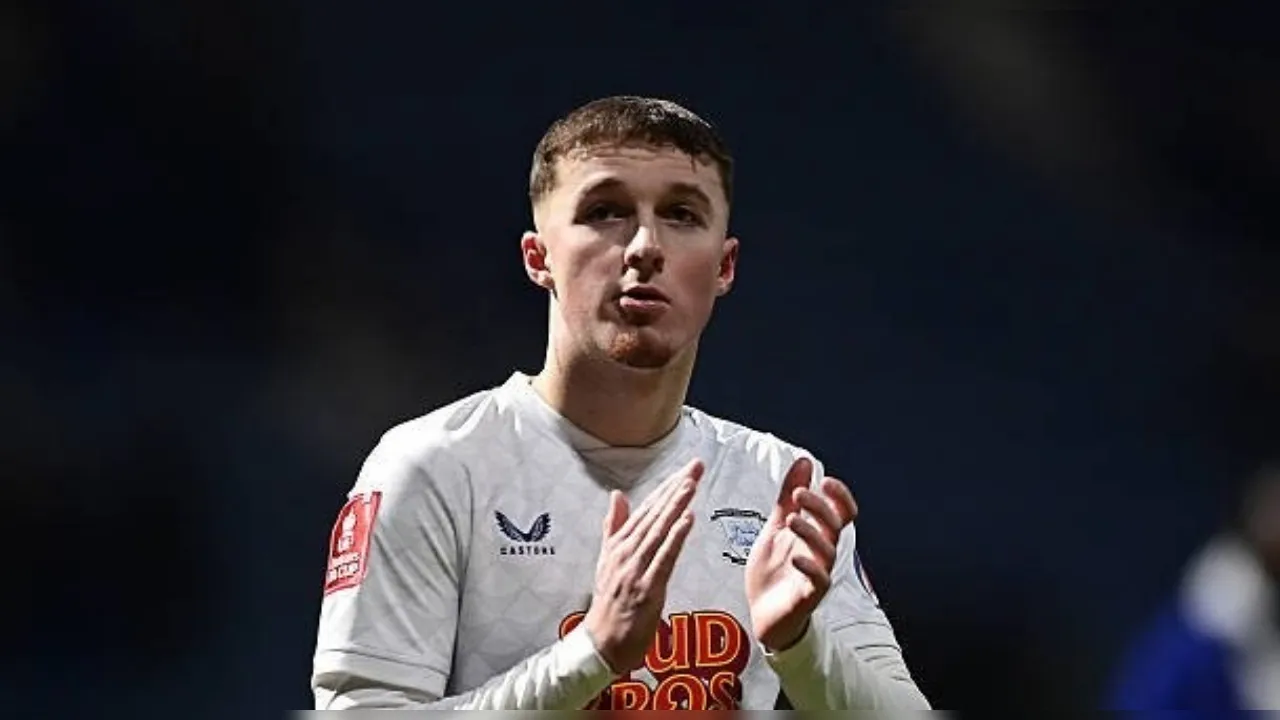 Gelandang Tottenham