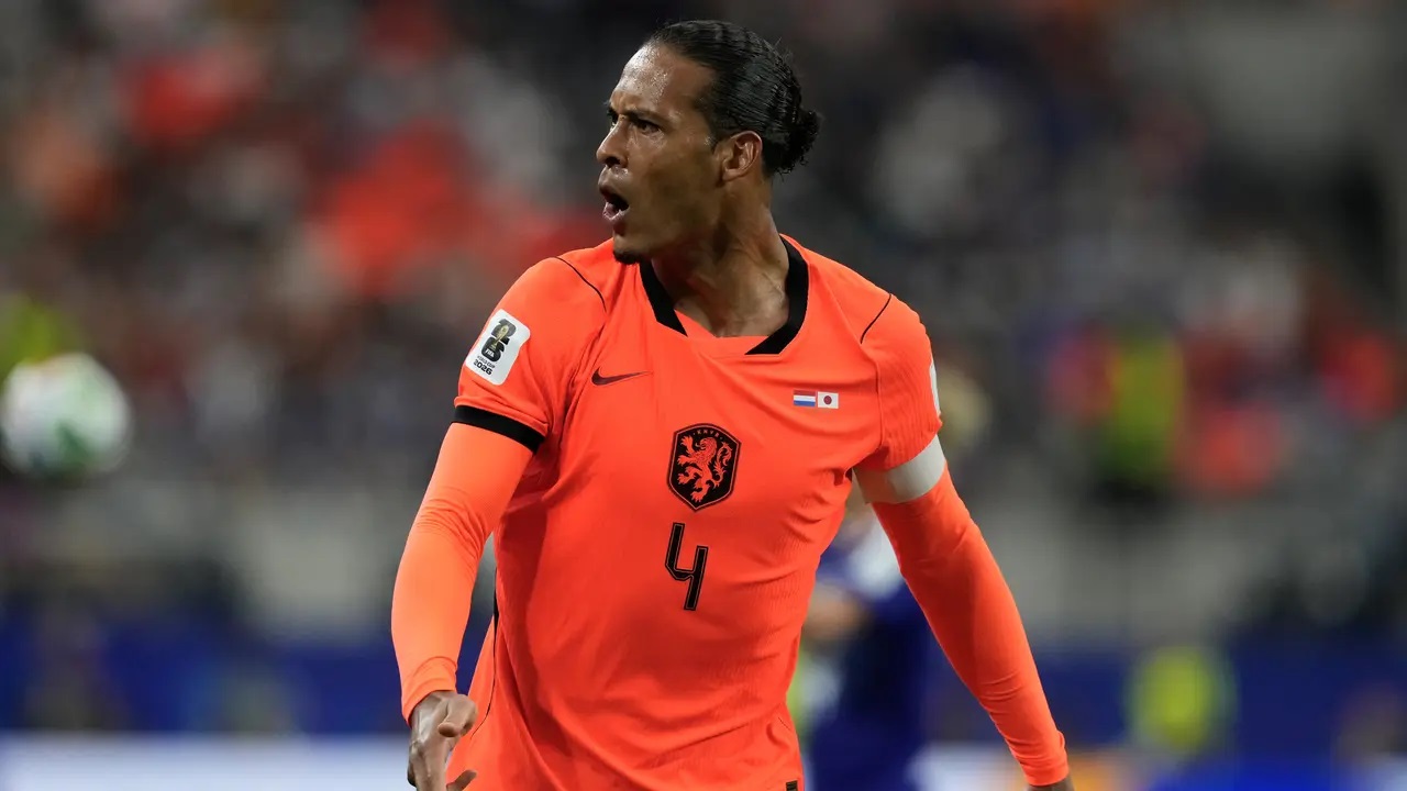 Dibidik Milan, James Pearce: Liverpool Tidak Akan Lepas Virgil van Dijk