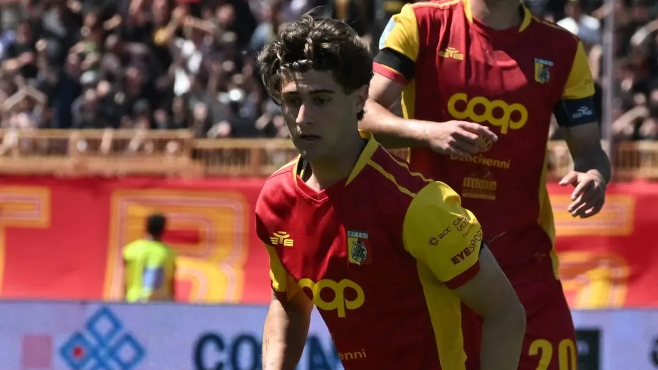 Direktur Como Bangga Lihat Mattia Liberali Tolak Kembali ke Milan