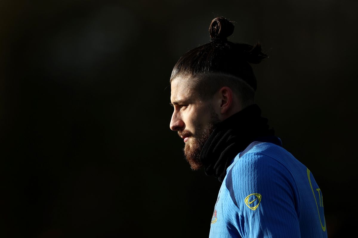 Fiorentina Amankan Transfer Dragusin dari Tottenham