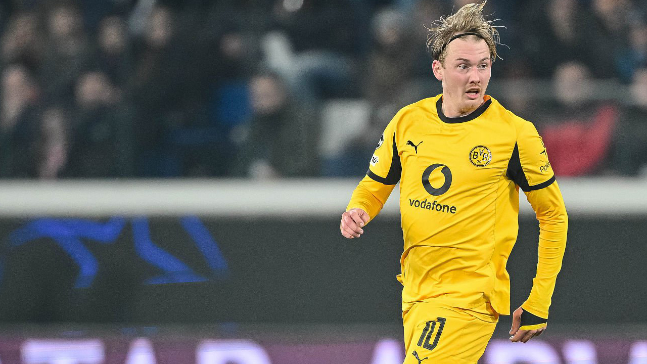 Leeds United Dapat Kabar Buruk dalam Perburuan Julian Brandt