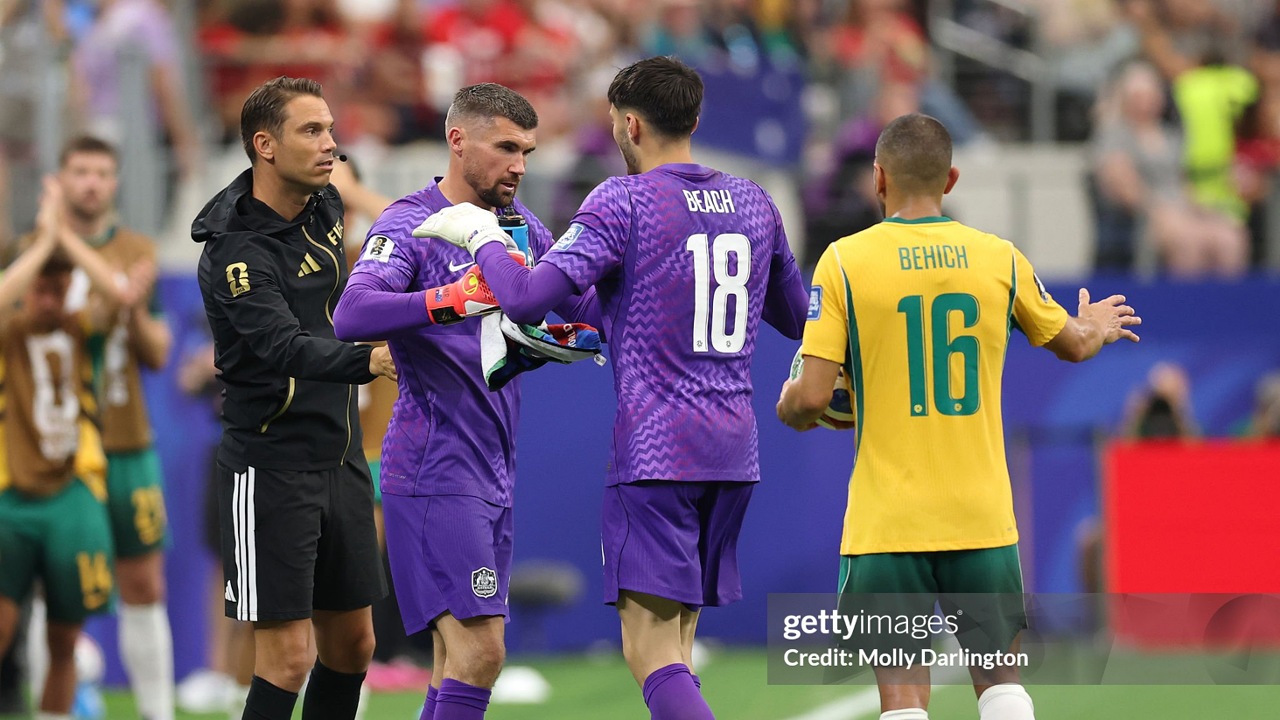 Patrick Beach Dukung Keputusan Tony Popovic soal Adu Penalti