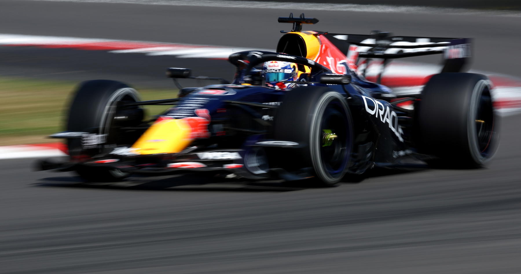 Red Bull Pertimbangkan Ganti Sayap Belakang Usai Insiden Verstappen