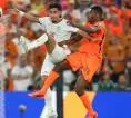 Resmi Pamit Dari San Siro, Denzel Dumfries: Ini Bukan Selamat Tinggal