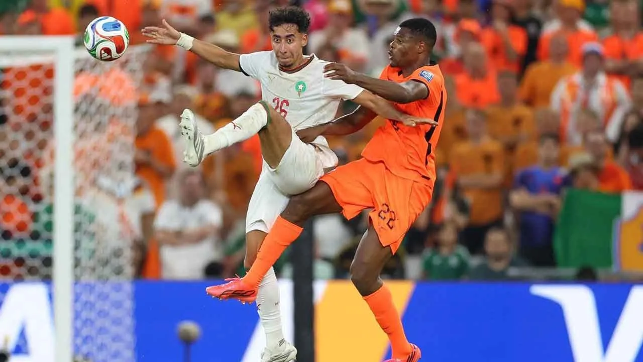 Resmi Pamit Dari San Siro, Denzel Dumfries: Ini Bukan Selamat Tinggal
