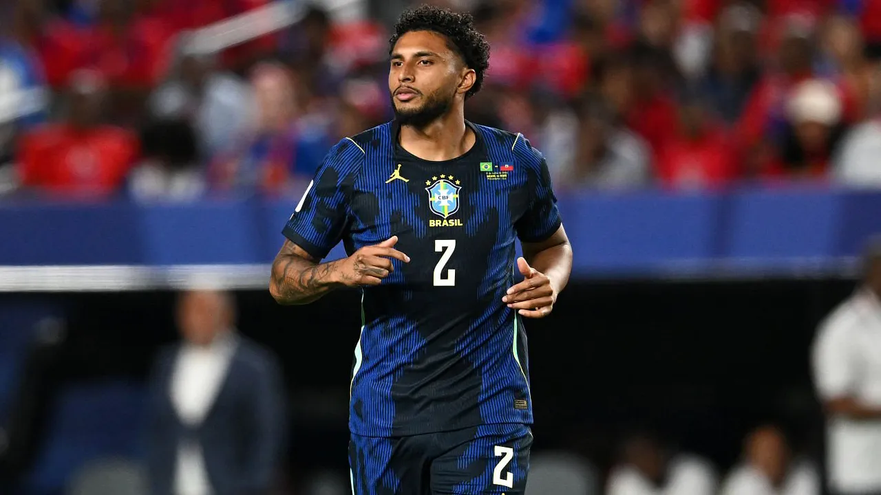 Ederson Silva.