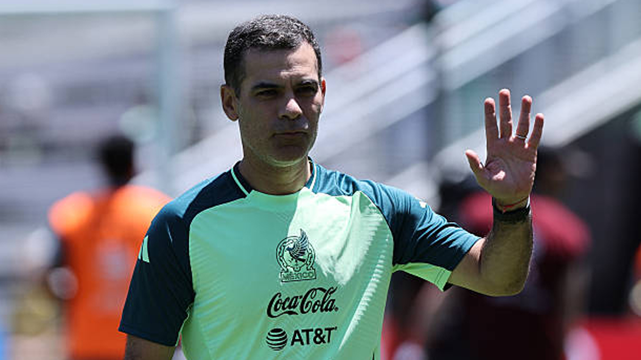 Tutup Karier, Javier Aguirre Dukung Rafa Marquez Tangani Timnas Meksiko