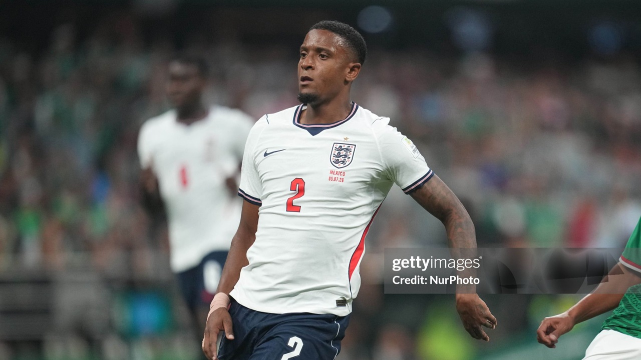 Aston Villa Tegas Tolak Minat Arsenal kepada Ezri Konsa