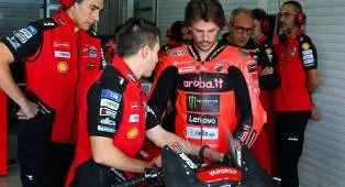 BMW Motorrad Tidak Menyerah Mengejar Nicolo Bulega