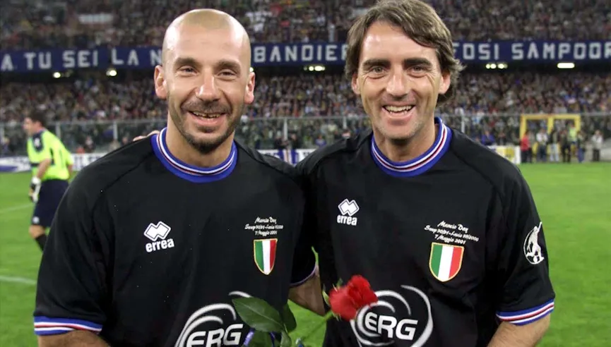 Des Walker Dukung Roberto Mancini Pimpin Timnas Italia - sumber: (footballitalia)