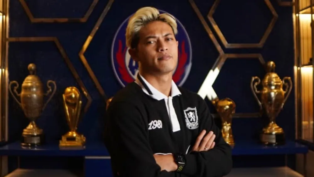 Dewangga Berbagi Kisah di Balik Transfer Mengejutkan ke Arema dari Persib - sumber: (ileagueid)