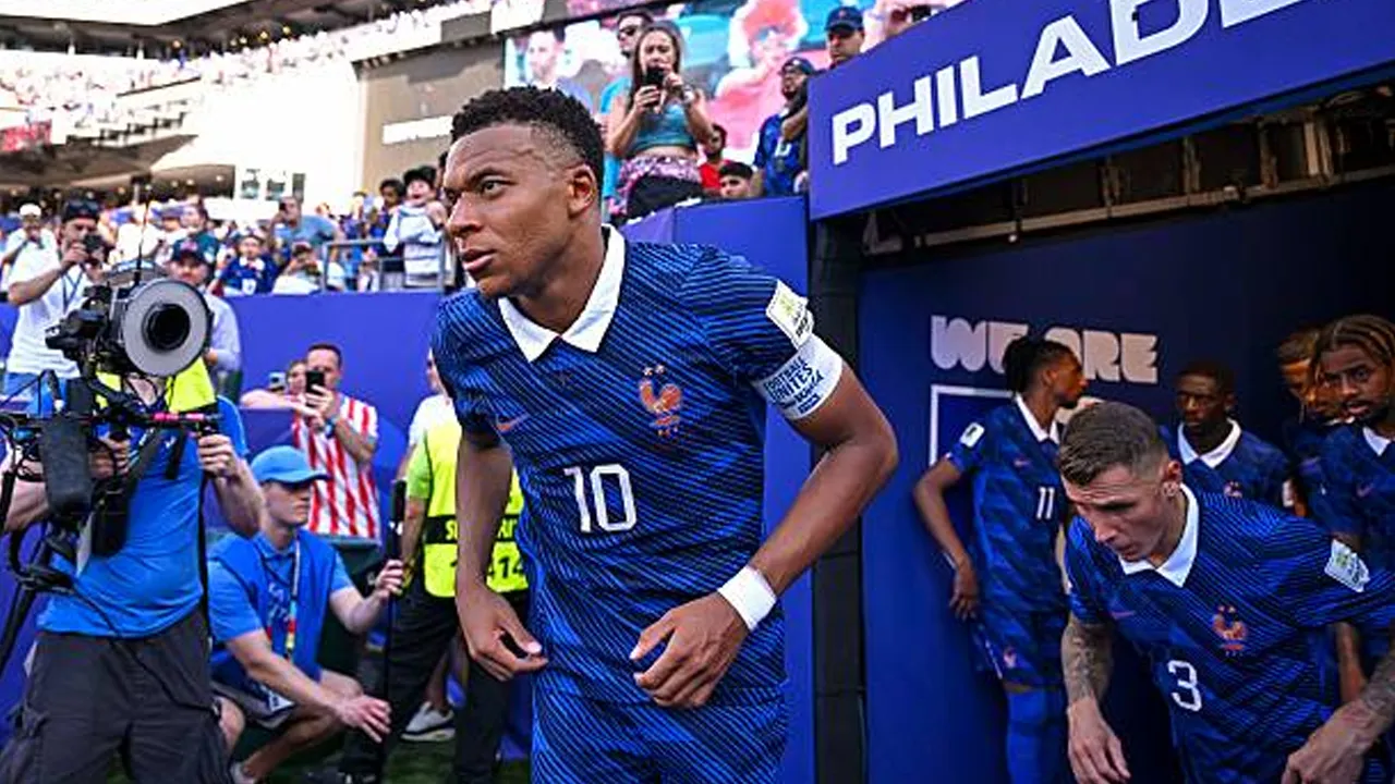 Gianni Infantino Kecam Pernyataan Rasis Kepada Kylian Mbappe