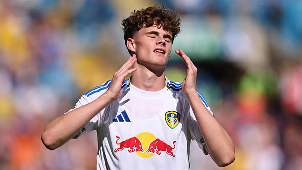 Leeds United Pinjamkan Harry Gray ke Sheffield Wednesday Selama Satu Musim