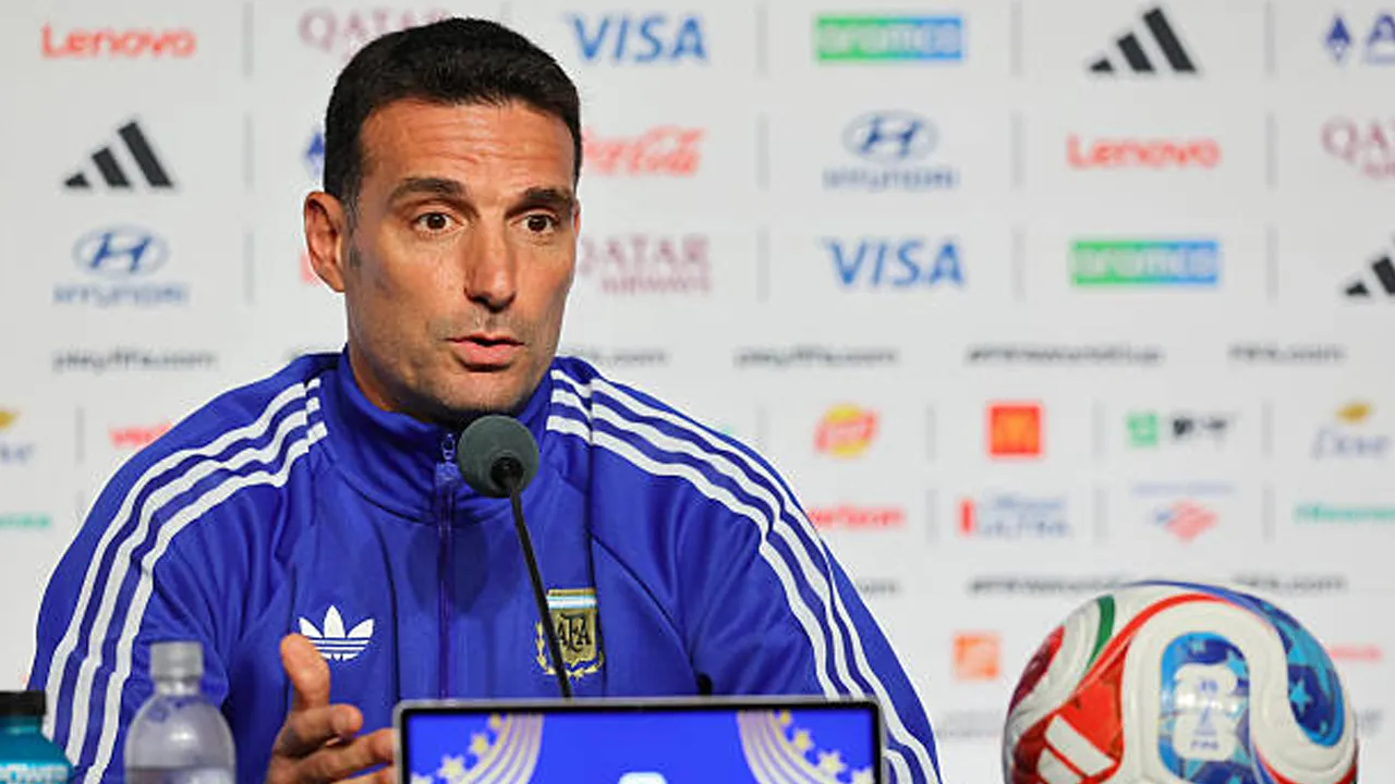 Lionel Scaloni Ungkap Alasan Negara Adidaya Kesulitan di Piala Dunia