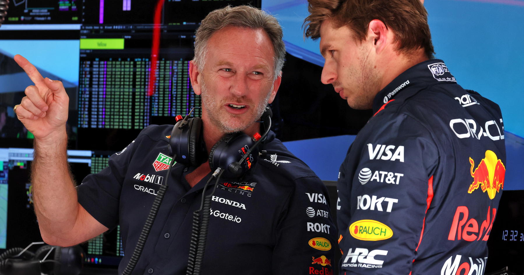 Max Verstappen Bicara Rutin dengan Christian Horner