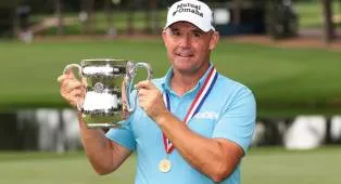 Padraig Harrington Sukses Pertahankan Gelar U.S. Senior Open