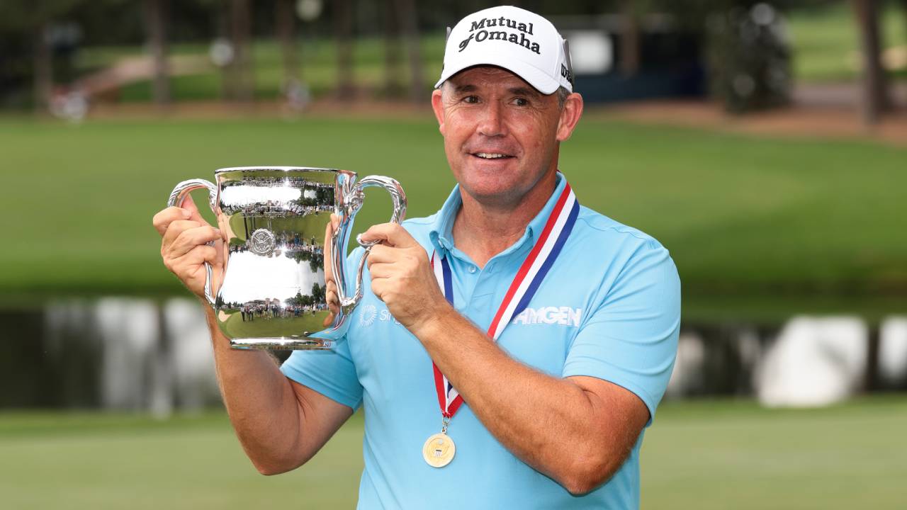 Padraig Harrington Sukses Pertahankan Gelar U.S. Senior Open