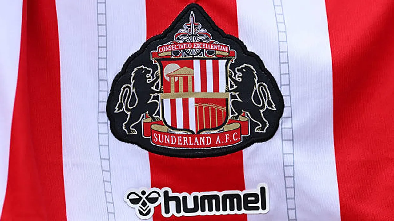 Sambut Musim Baru, Sunderland Rilis Seragam Tandang Bertema Elvis Presley