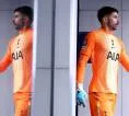 Tottenham Tawarkan Guglielmo Vicario ke Juventus dan Napoli