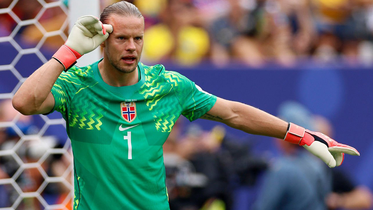 Butuh Kiper Baru, Leeds United Bidik Orjan Nyland