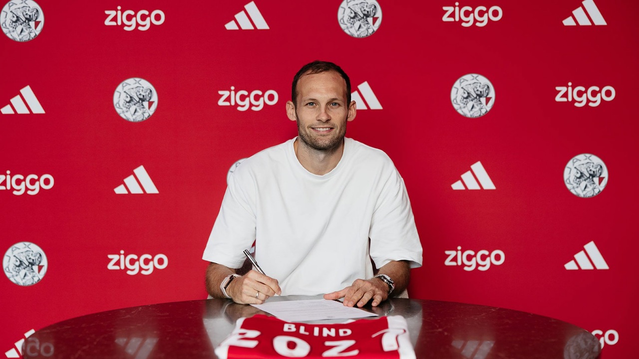 Daley Blind Pulang ke Ajax, Teken Kontrak Semusim
