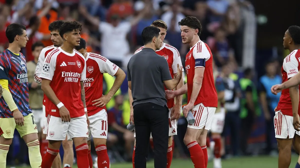 Declan Rice Terancam Skors Besar, Arteta Hadapi Dilema Musim 26/27 - sumber: (footballlondon)