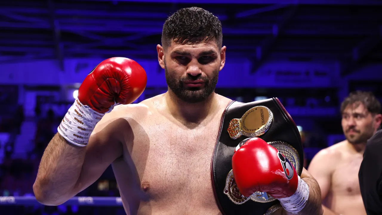 Filip Hrgovic harus lebih dulu melewati ujian berat saat menghadapi petinju Inggris, Moses Itauma, di O2 Arena, London, pada 29 Agustus mendatang. (Foto: Fight TV)
