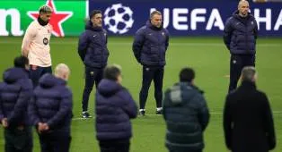 Hansi Flick Sepakat Merombak Staf Pelatih Barcelona