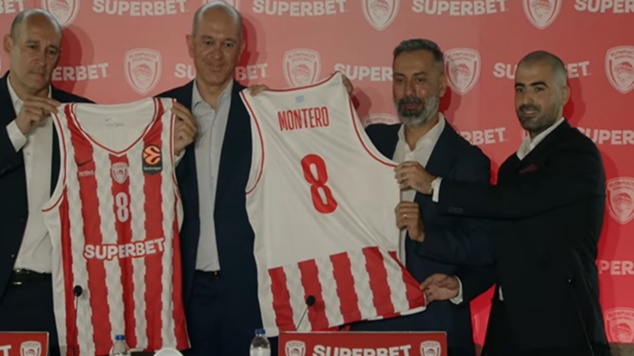 Jean Montero Resmi Diperkenalkan sebagai Pemain Olympiacos