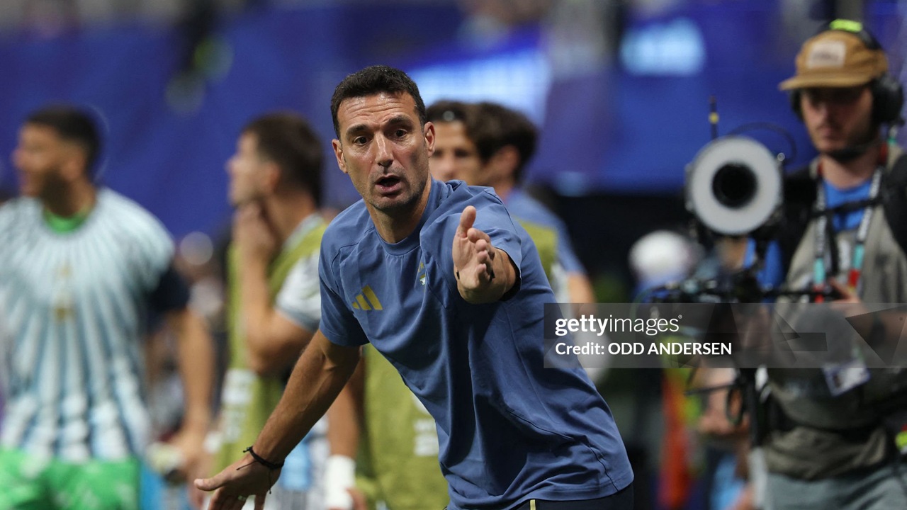 Lionel Scaloni Menangis usai Argentina Bangkit Singkirkan Mesir