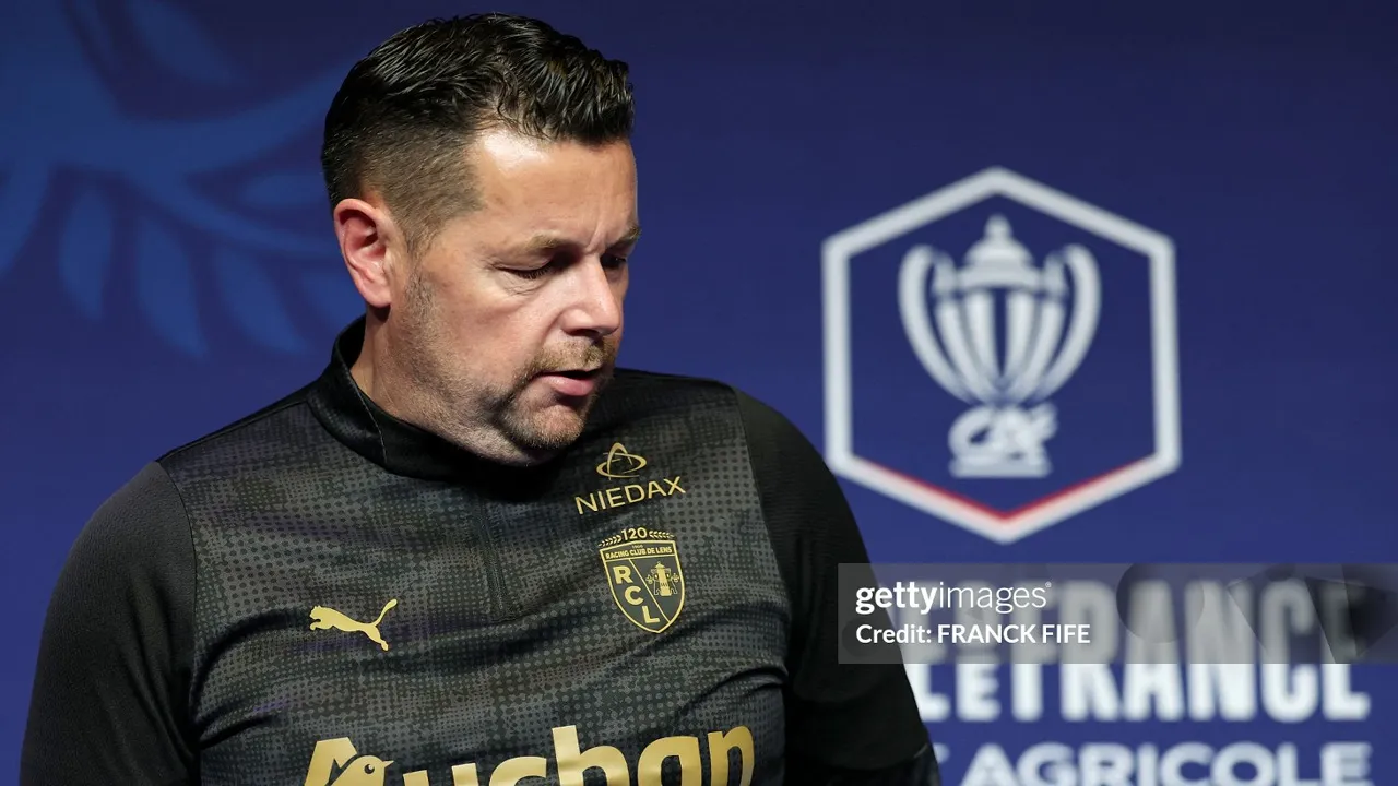 Pierre Sage Ungkap Alasan Tinggalkan Liga Champions demi Crystal Palace