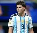 Atletico Tetap Kukuh Pertahankan Julian Alvarez dari Kejaran Barcelona