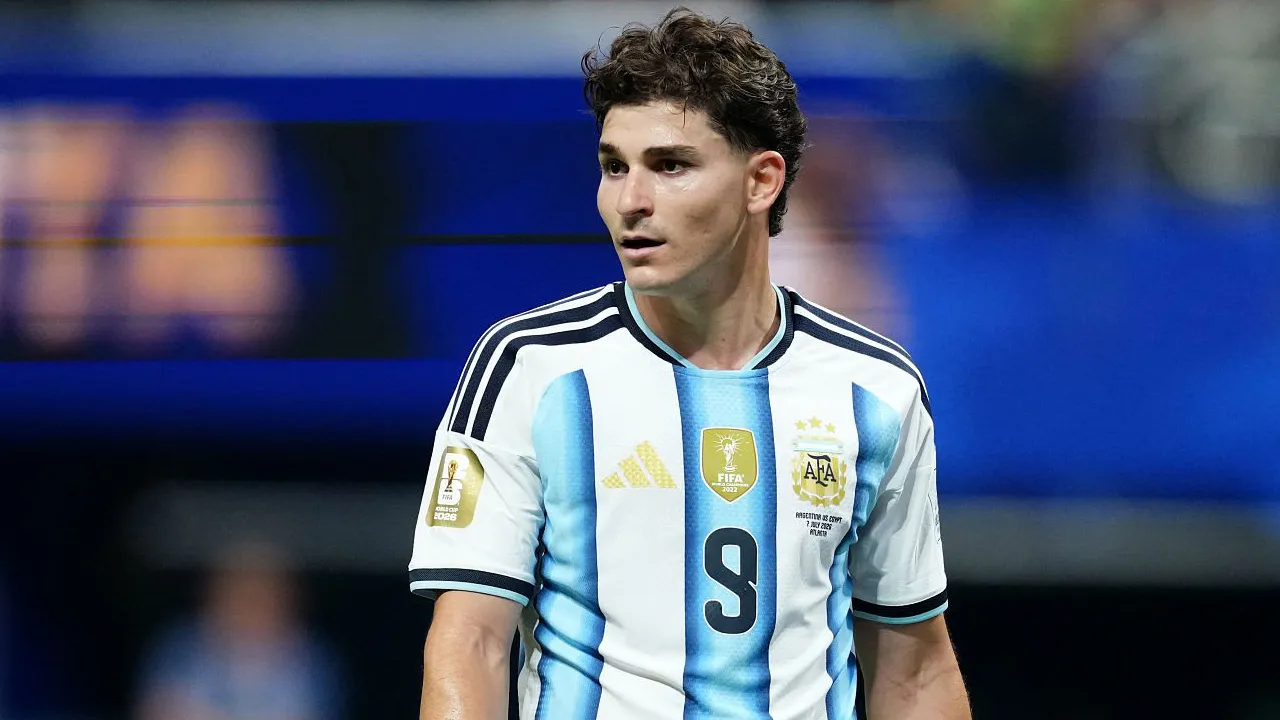 Julian Alvarez.