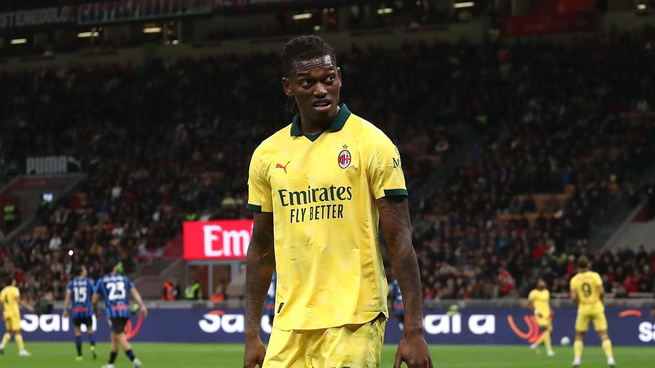 Barcelona Tertarik Pada Rafael Leao, tapi Bukan Prioritas