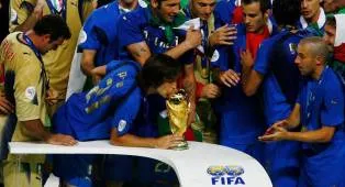 Insiden Kontroversial Warnai Perayaan Kemenangan Italia di Piala Dunia