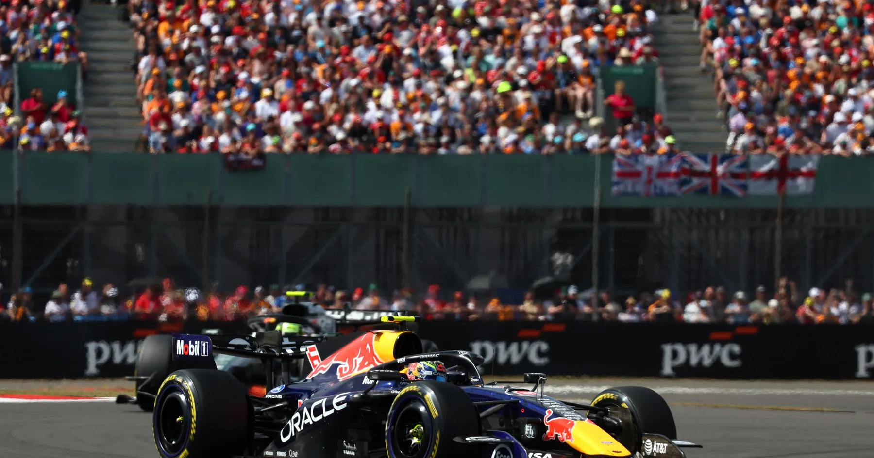 Isack Hadjar Keluhkan Masalah di GP Inggris - sumber: (racingnews365)
