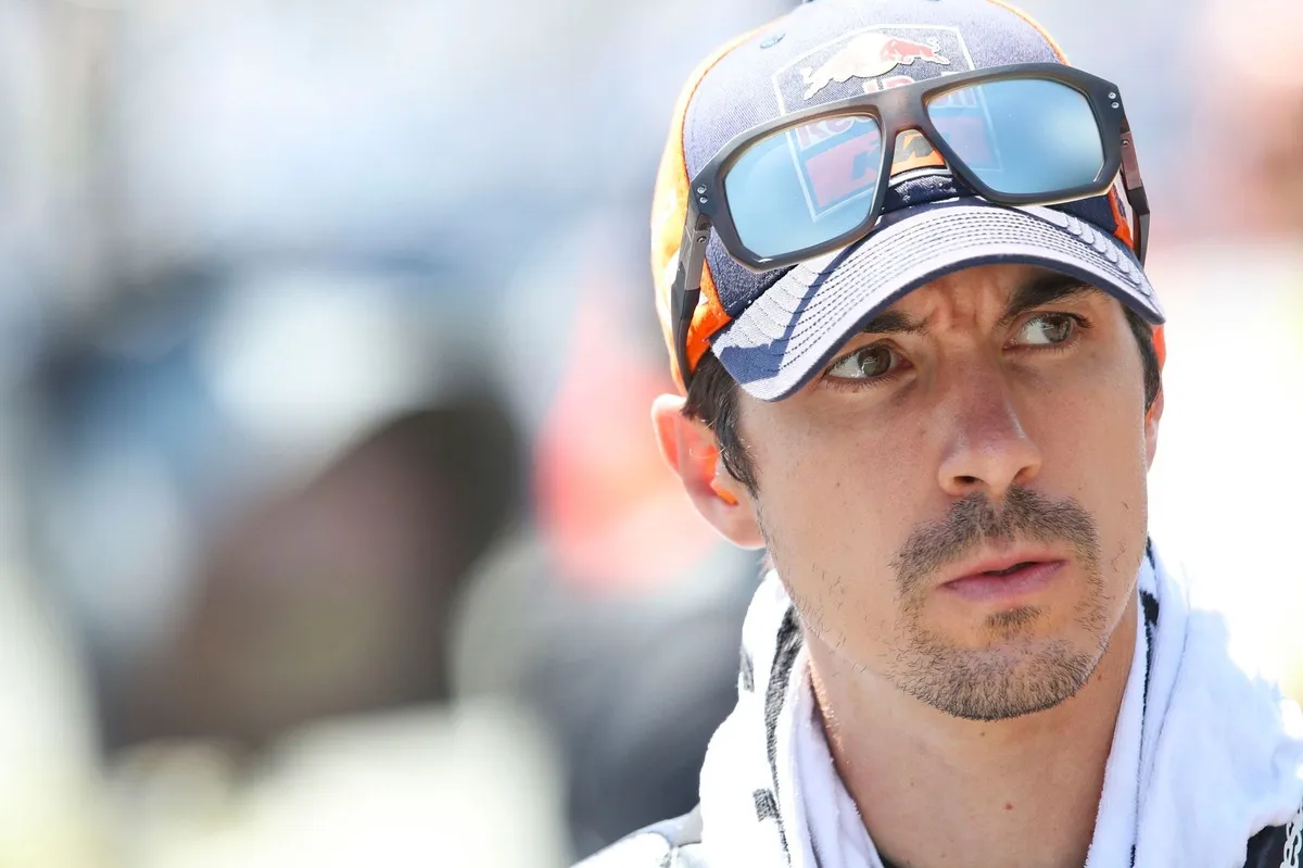 Kontrak Vinales Dibatal oleh KTM Setelah Dua Pekan - sumber: (motorsport)