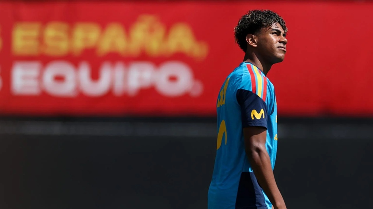 Lamine Yamal Akan Senang Sambut jika Julian Alvarez Gabung Barcelona