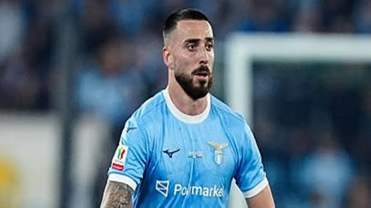 Lazio lepas Mario Gila