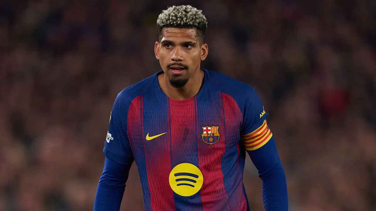 Ronald Araujo Yakin Bisa Bangkit, Targetnya Kembali Jadi Andalan Barcelona
