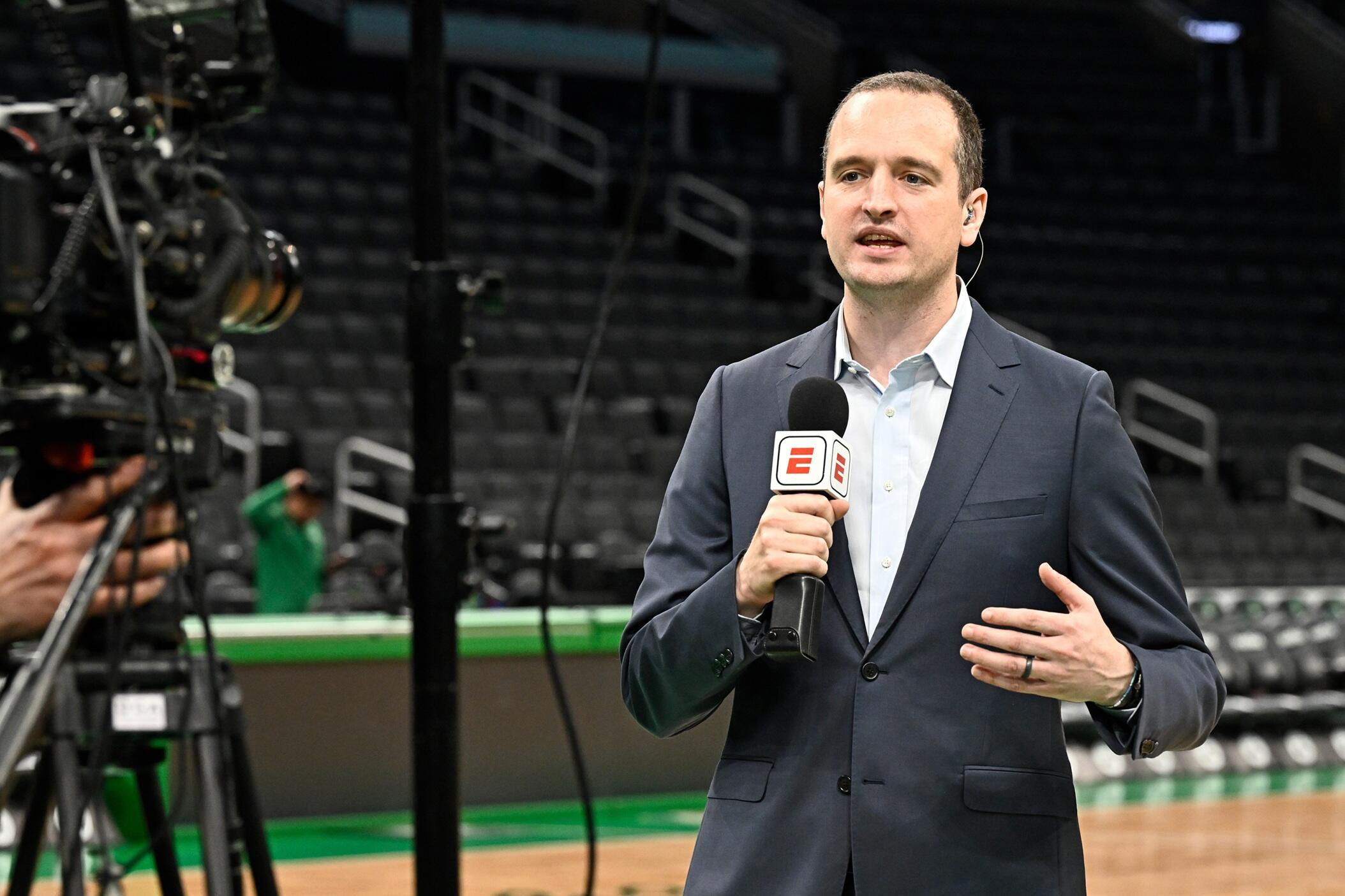 Tim Bontemps Jadi Penasihat Strategis Atlanta Hawks